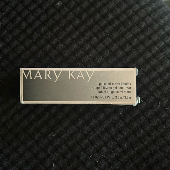 Mary Kay gel semi matte lipstick - Picture 1 of 2